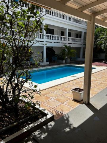 The Old Gin House Aparthotel Oranjestad  Kültér fotó