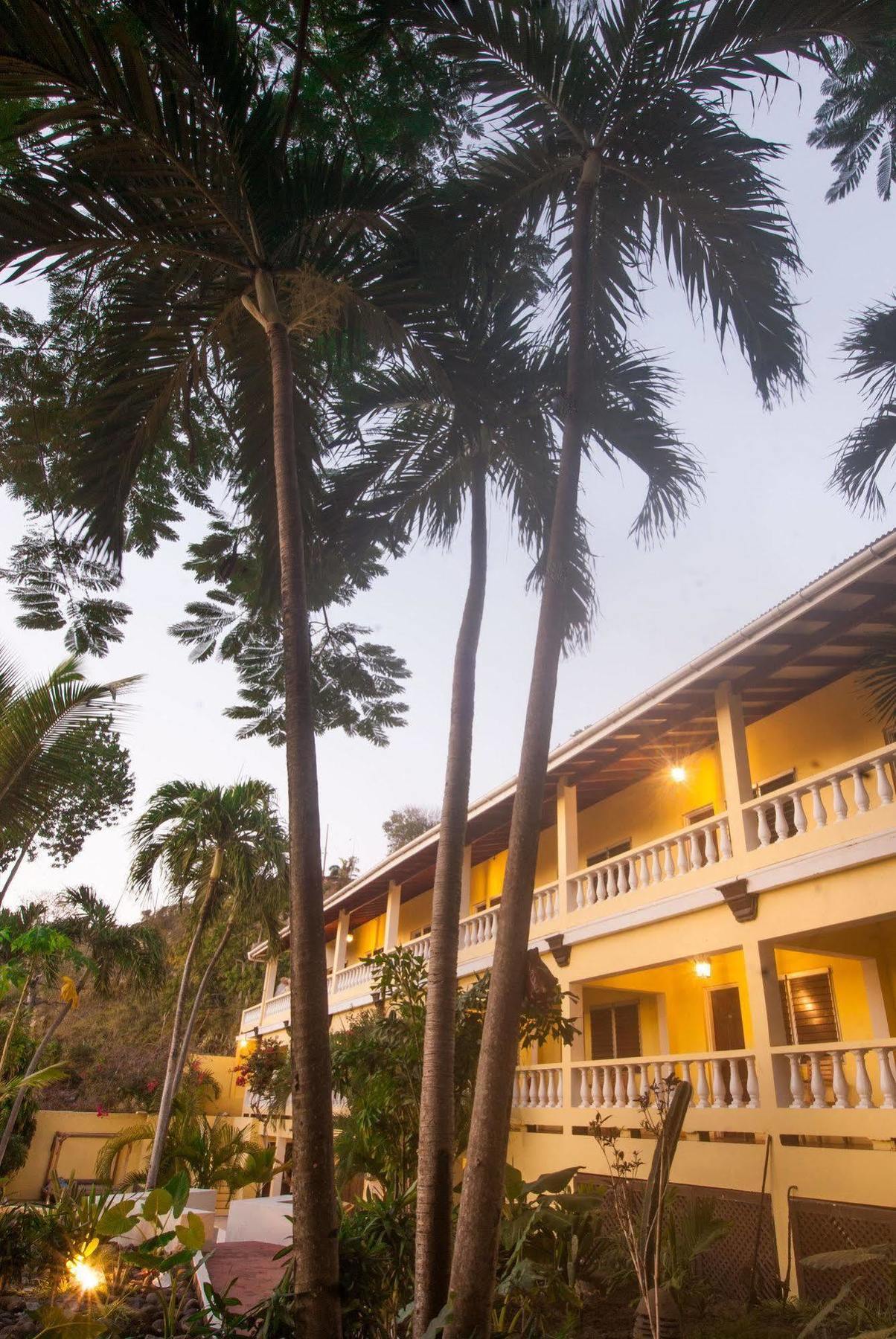 The Old Gin House Aparthotel Oranjestad  Kültér fotó